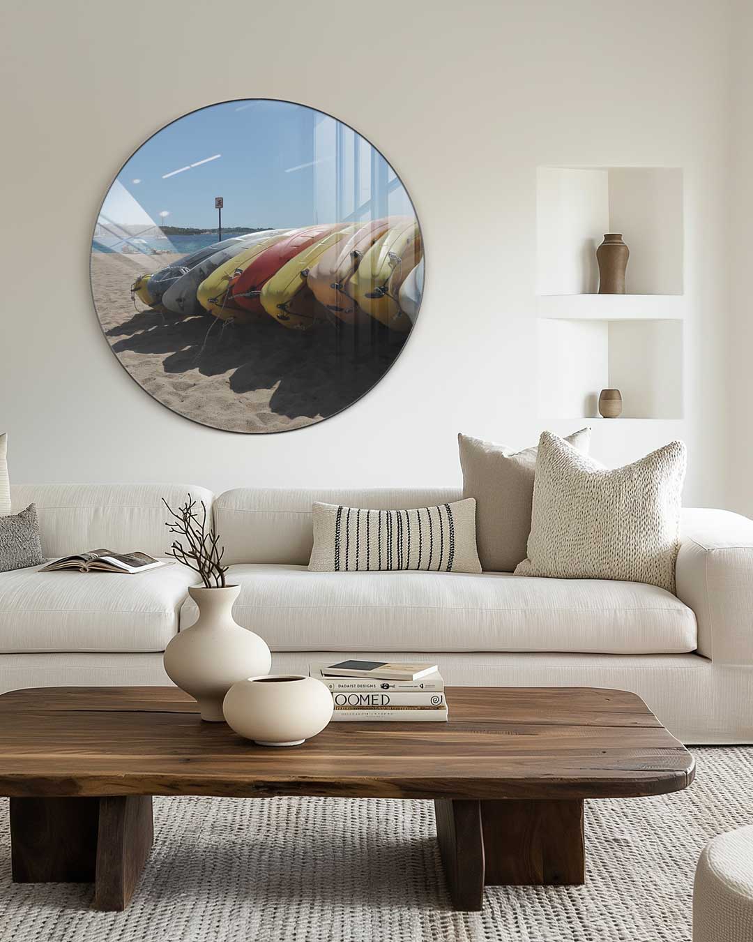 Zonnig strand met kajaks muurcirkel-WallArtistic
