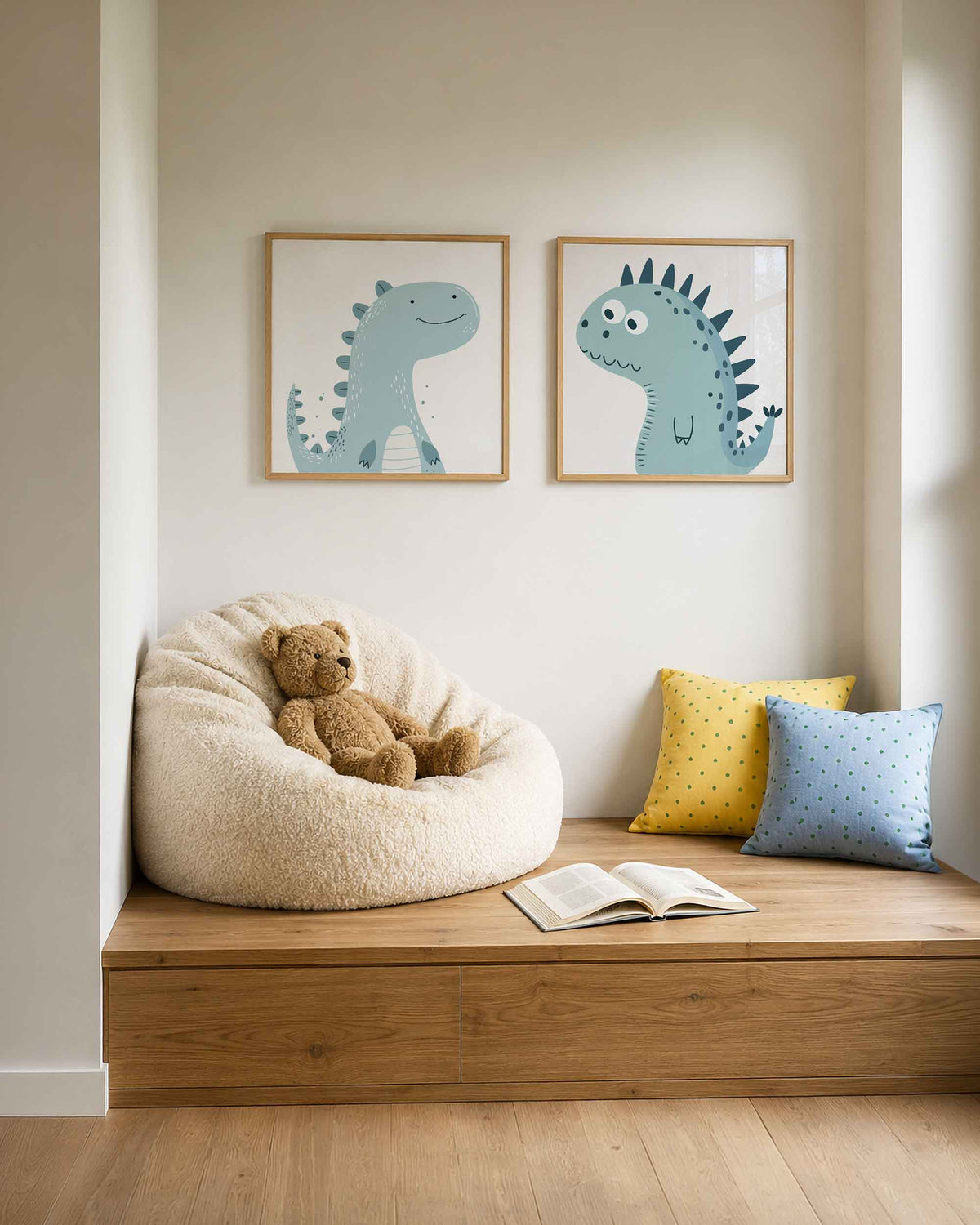Interieurpresentatie van een tweedelige vierkante posterset met vrolijke dinosaurussen