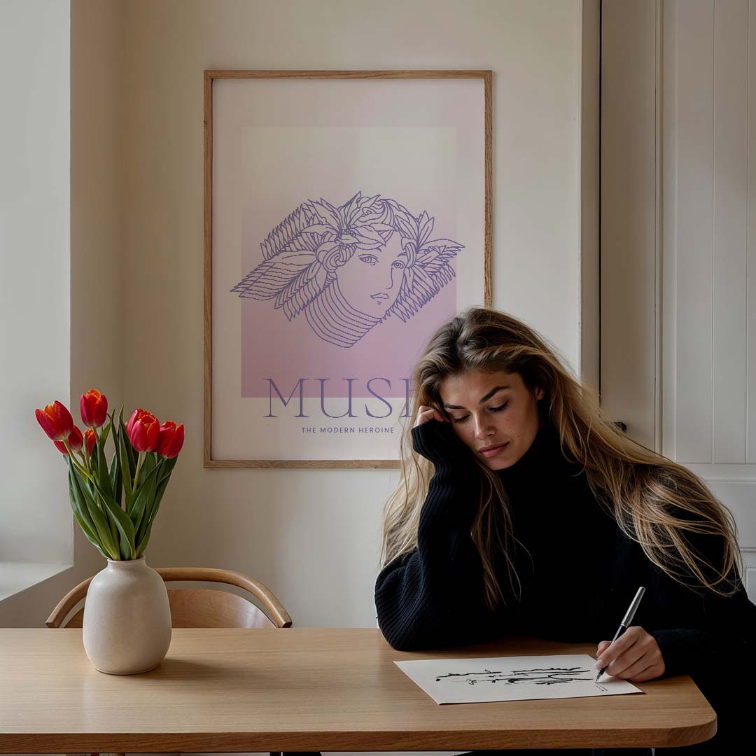 Moderne Heldin 'Muse' Poster-WallArtistic