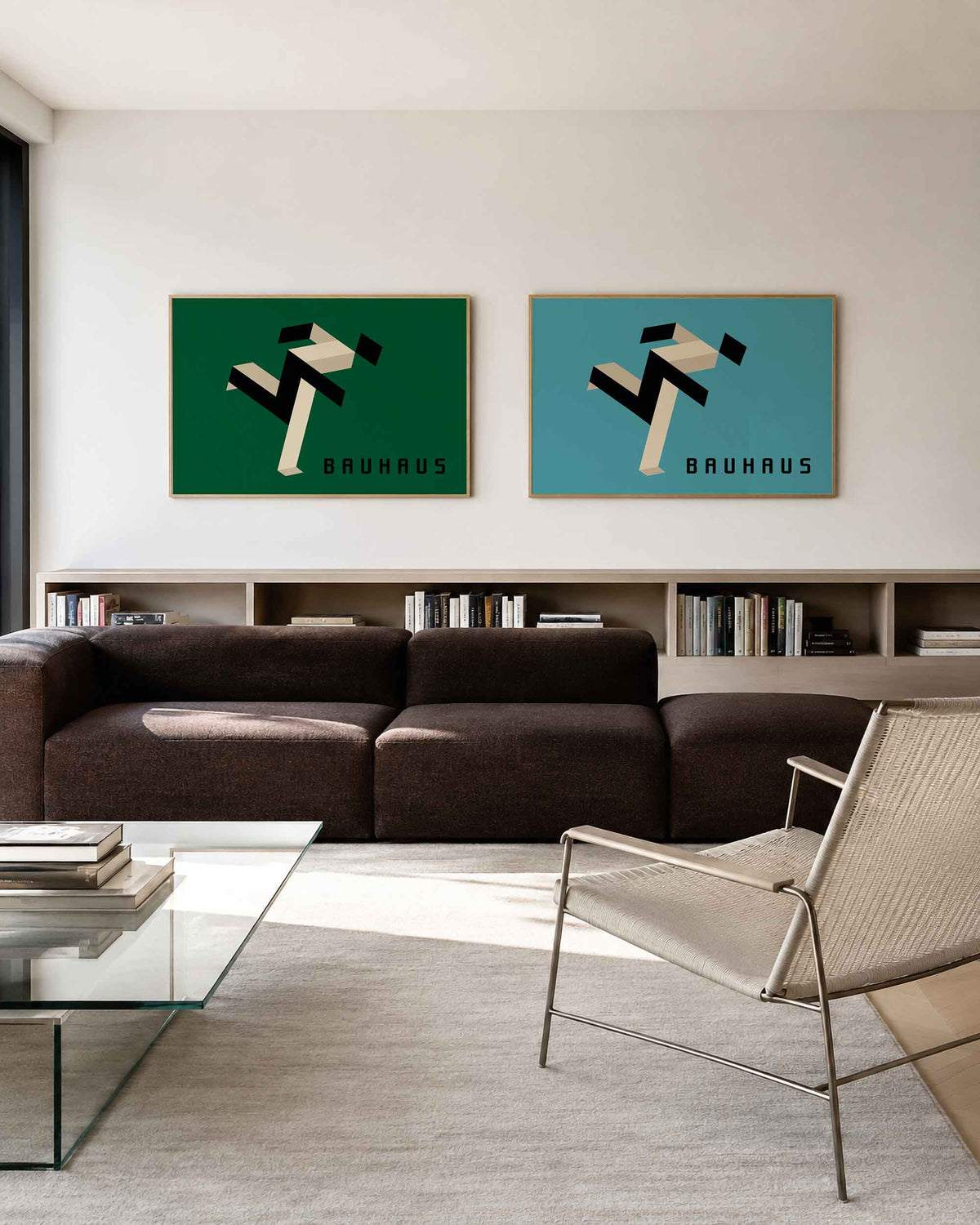 Interieurmockup van tweedelige landscape-posterset met zigzagfiguur in groen en blauw