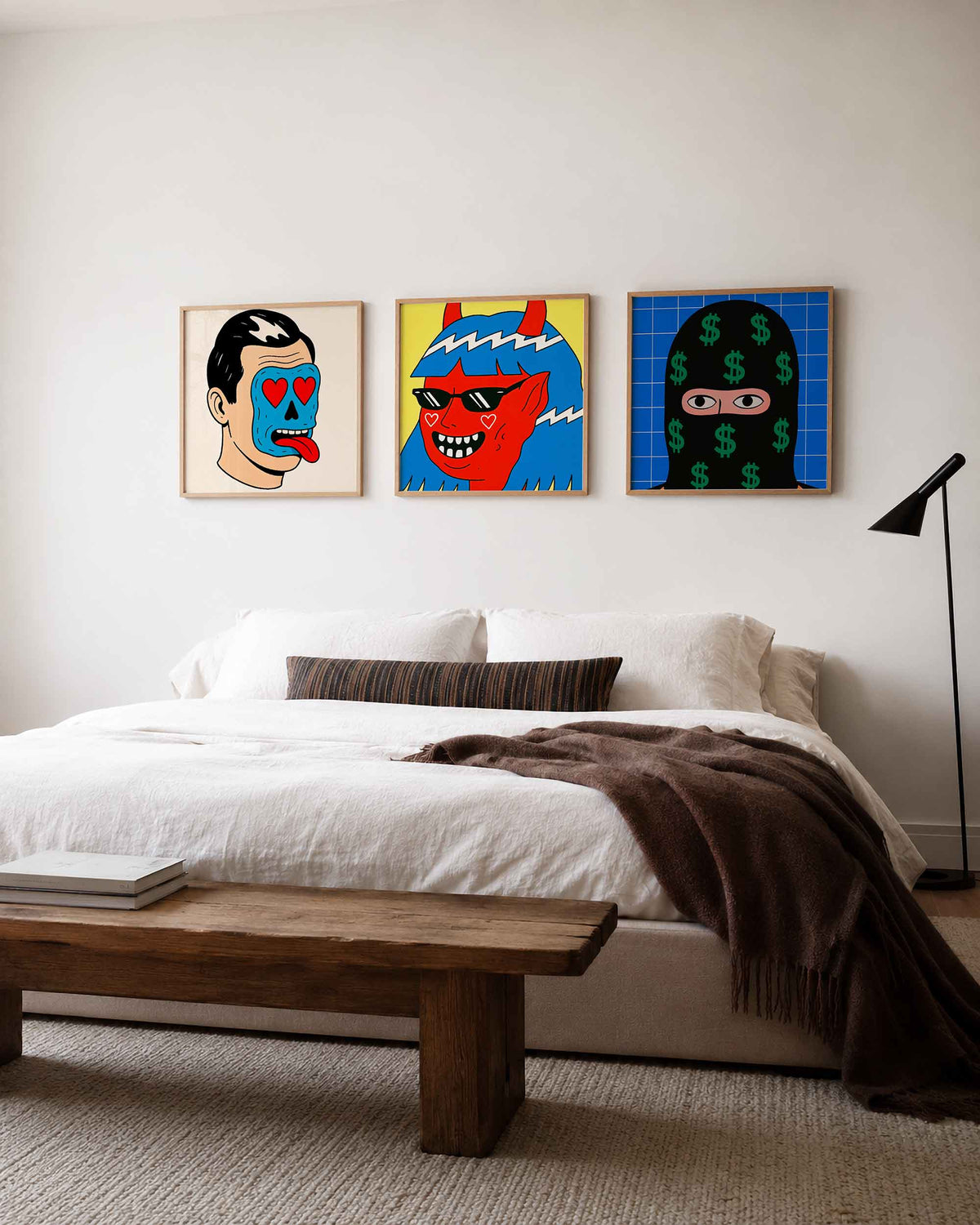 Interieurpresentatie van een driedelige vierkante posterset met pop art gezichten