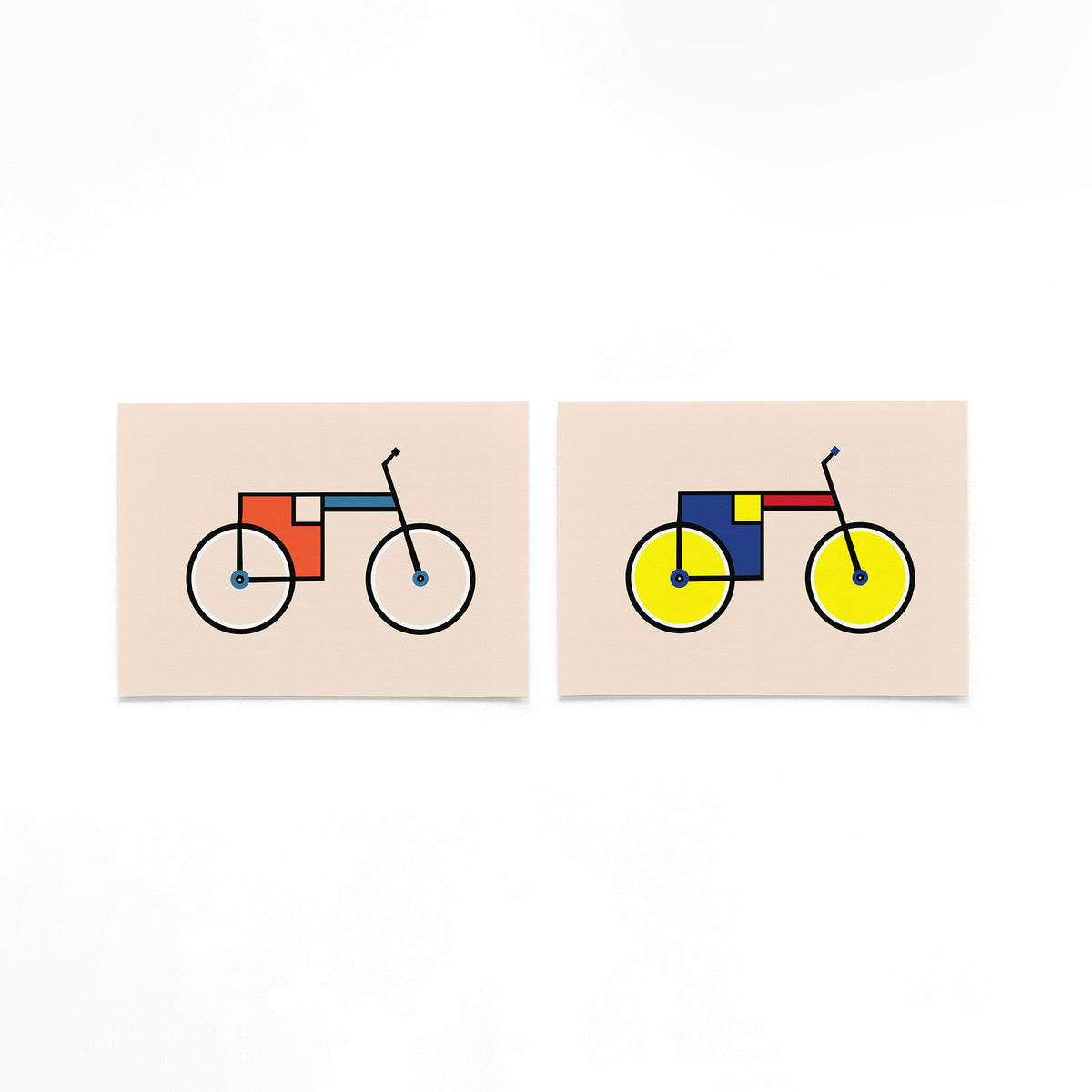 Twee landscape posters met grafische fietsen in kleur als vrijstaande productfoto
