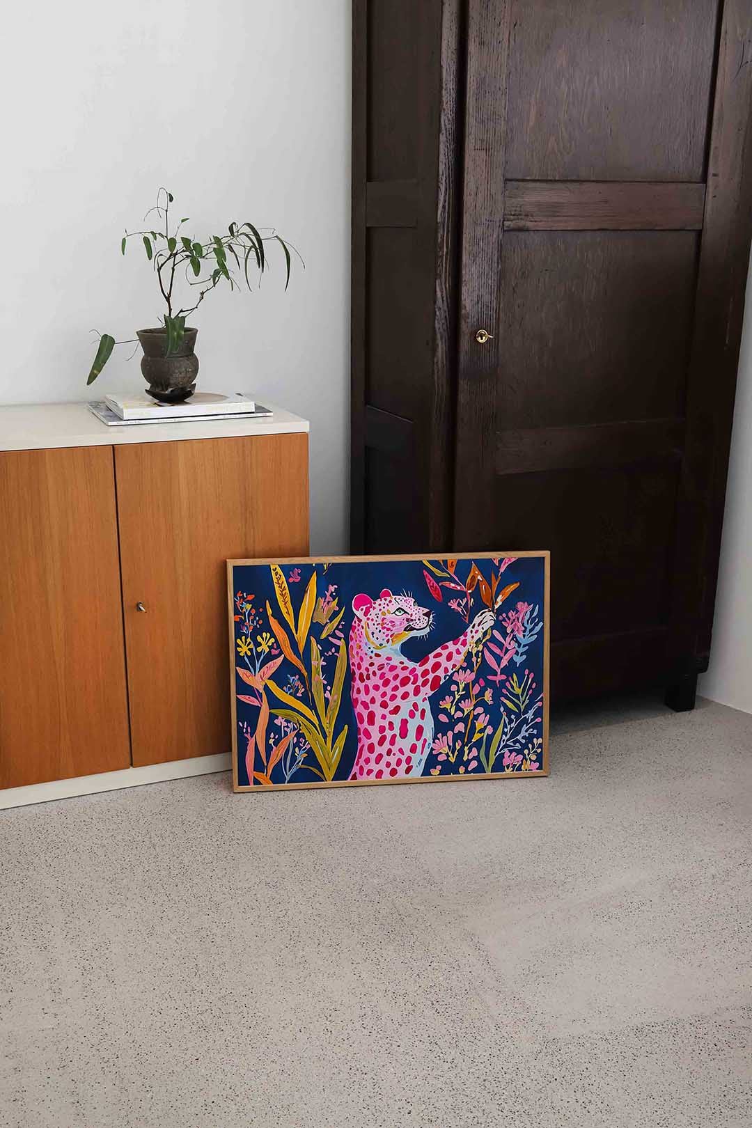 Roze luipaard en bloemen Poster