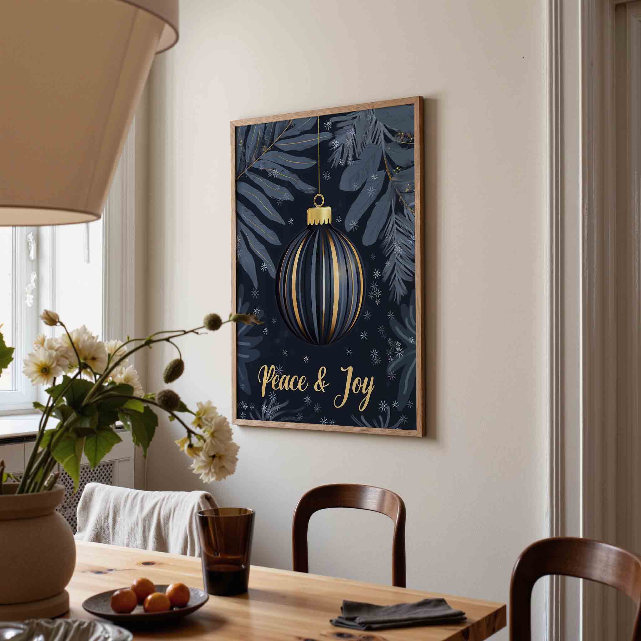 Kerstbal en bladeren Poster