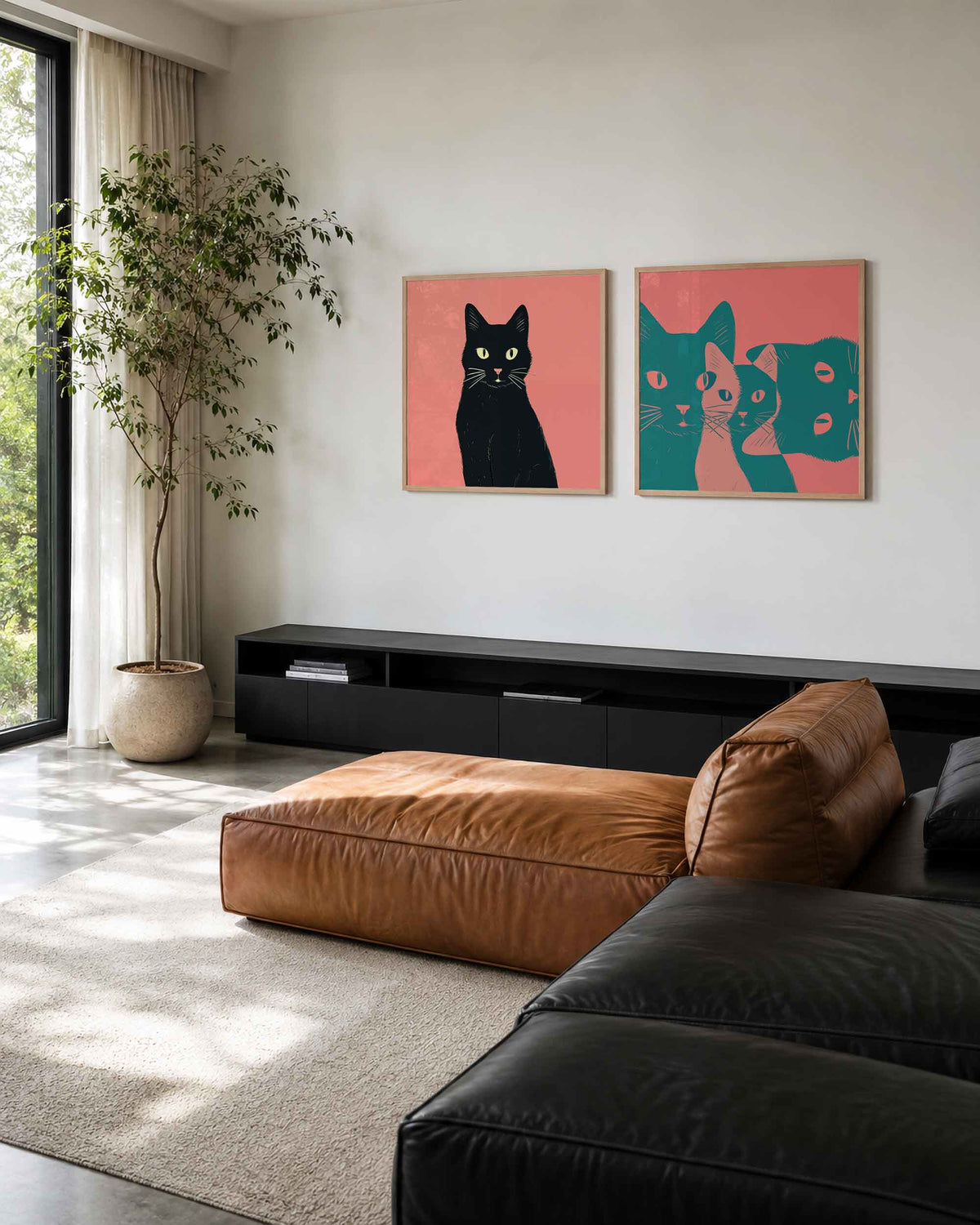 Interieurpresentatie van een tweedelige vierkante posterset met kattenportretten