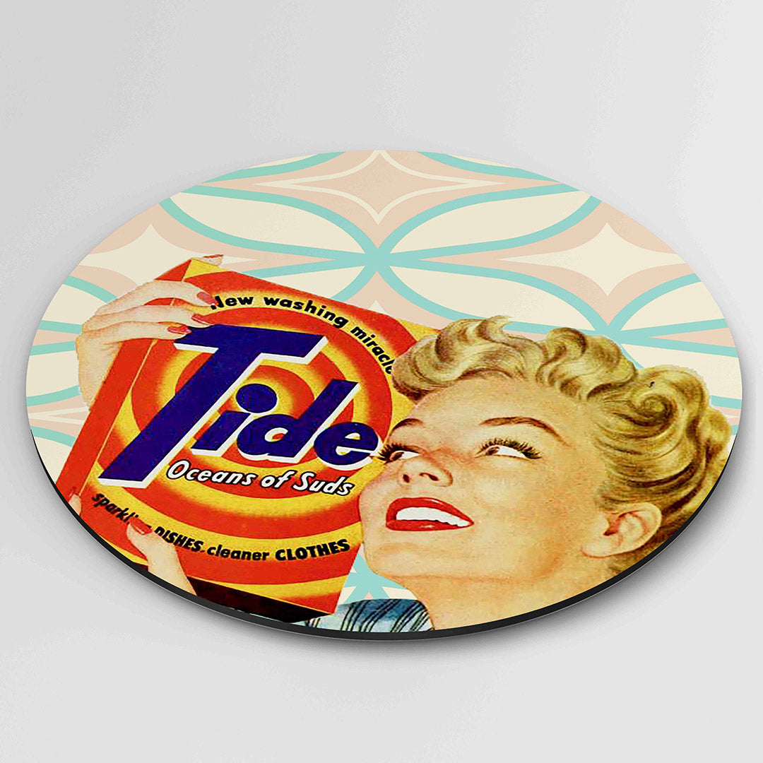 Retro vrouw met wasmiddel Muurcirkel