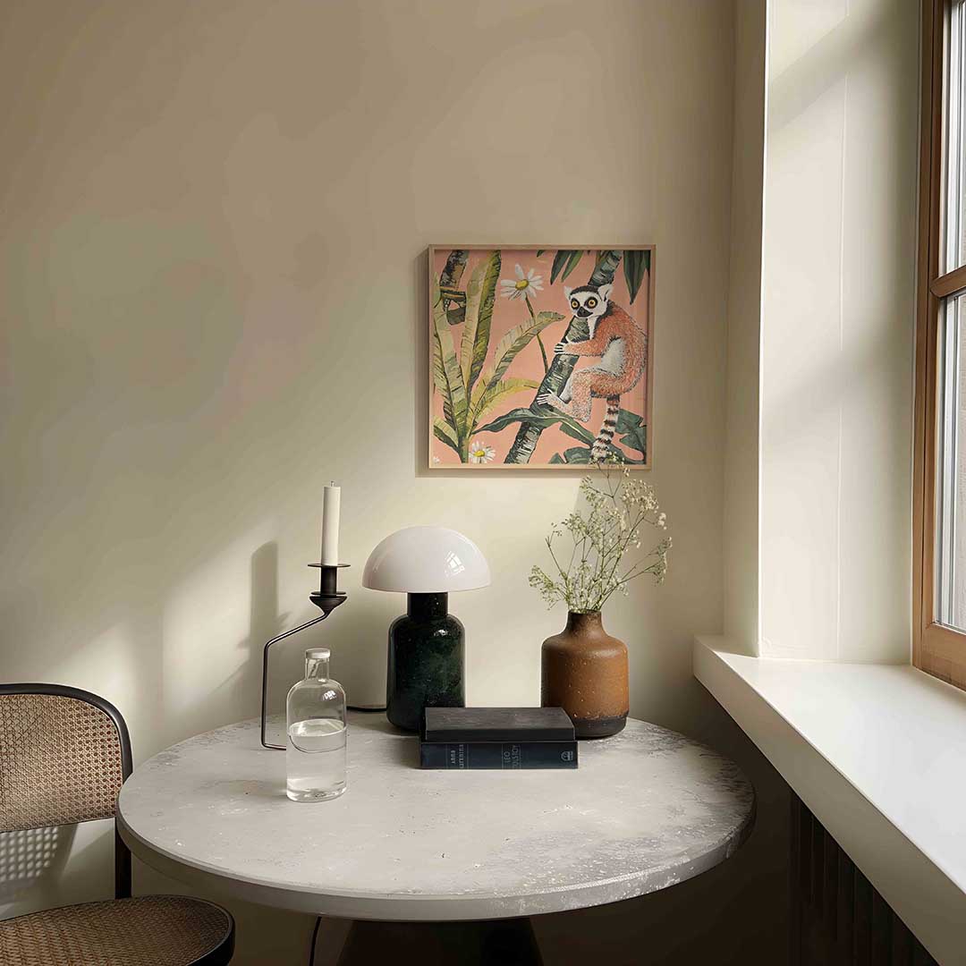 Lemur met bloemen Poster