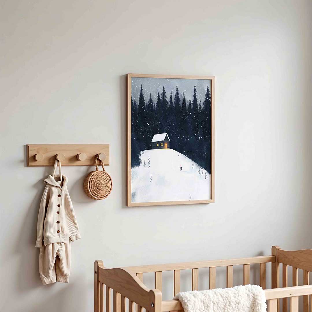 Besneeuwd bos met huis Poster