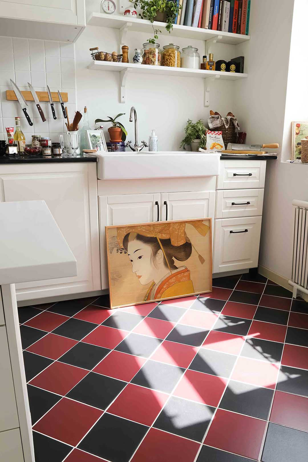Vrouwelijk portret in traditionele kleding Poster