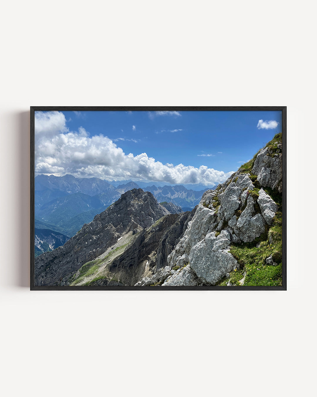 Berglandschap met wolken Poster