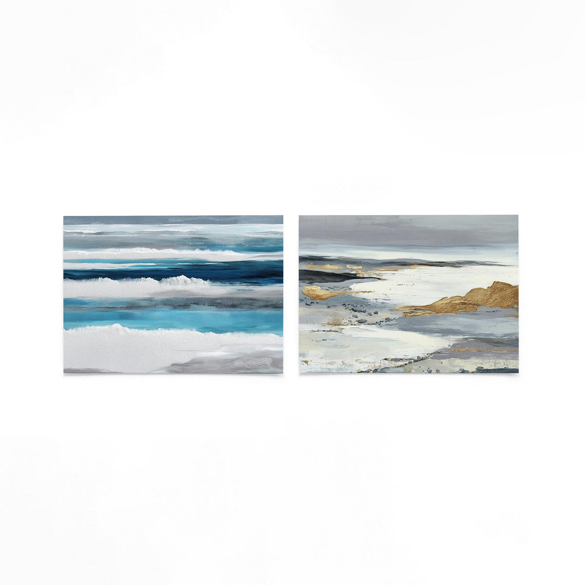 Twee liggende posters met horizontale kleurvlakken in blauw, wit en grijs op een gebroken witte achtergrond