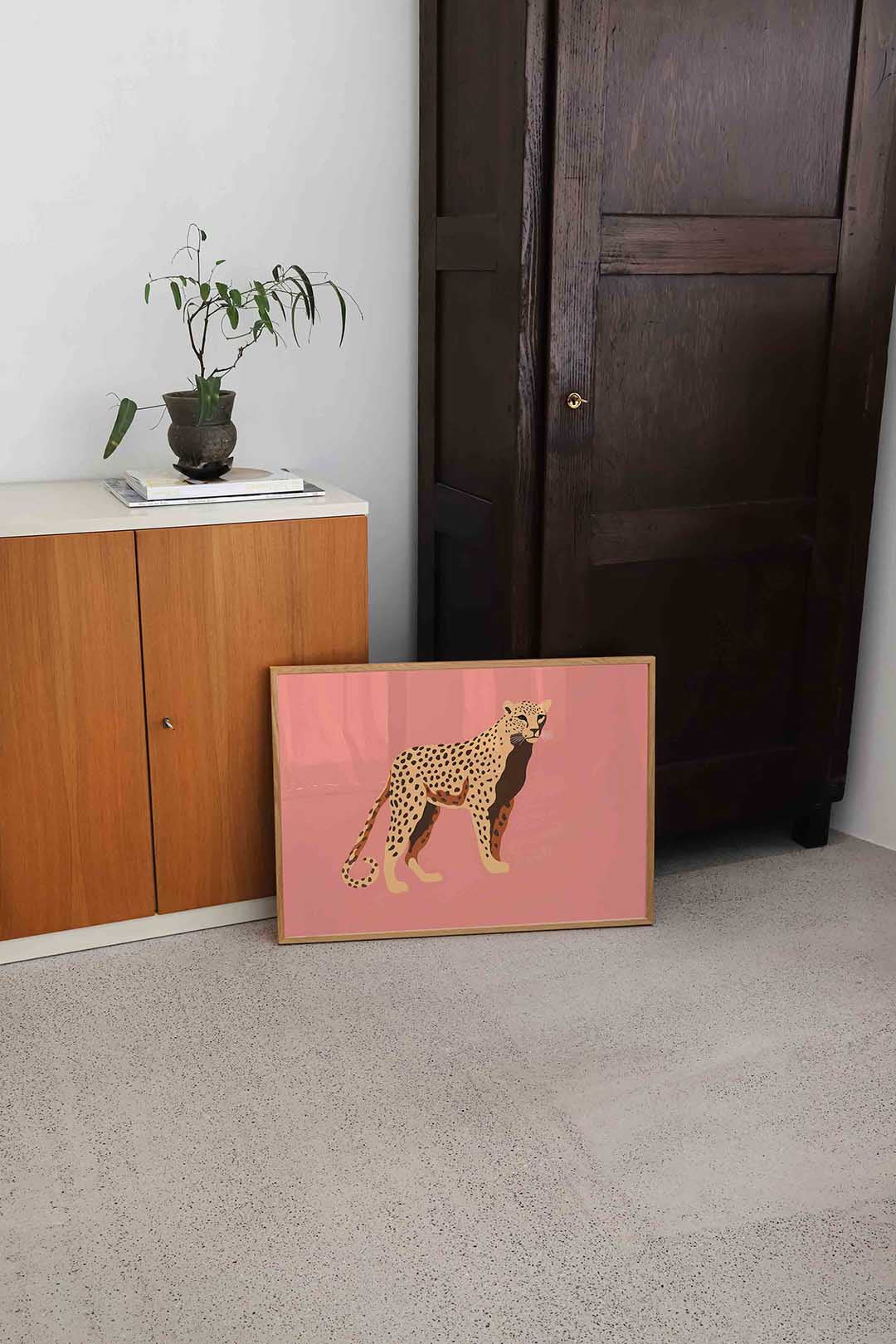 Luipaard op roze Poster