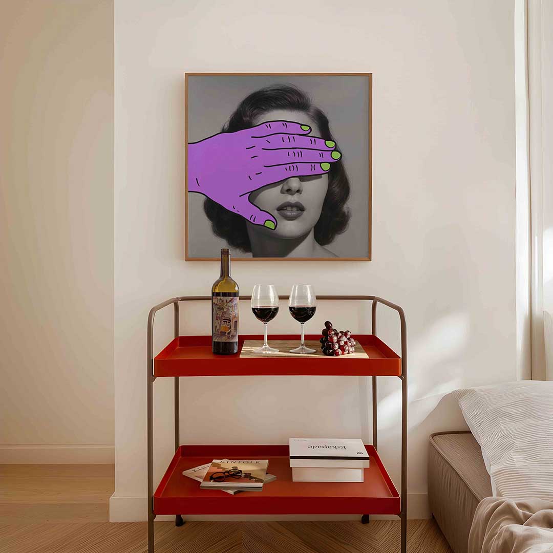 Paarse hand over gezicht Poster