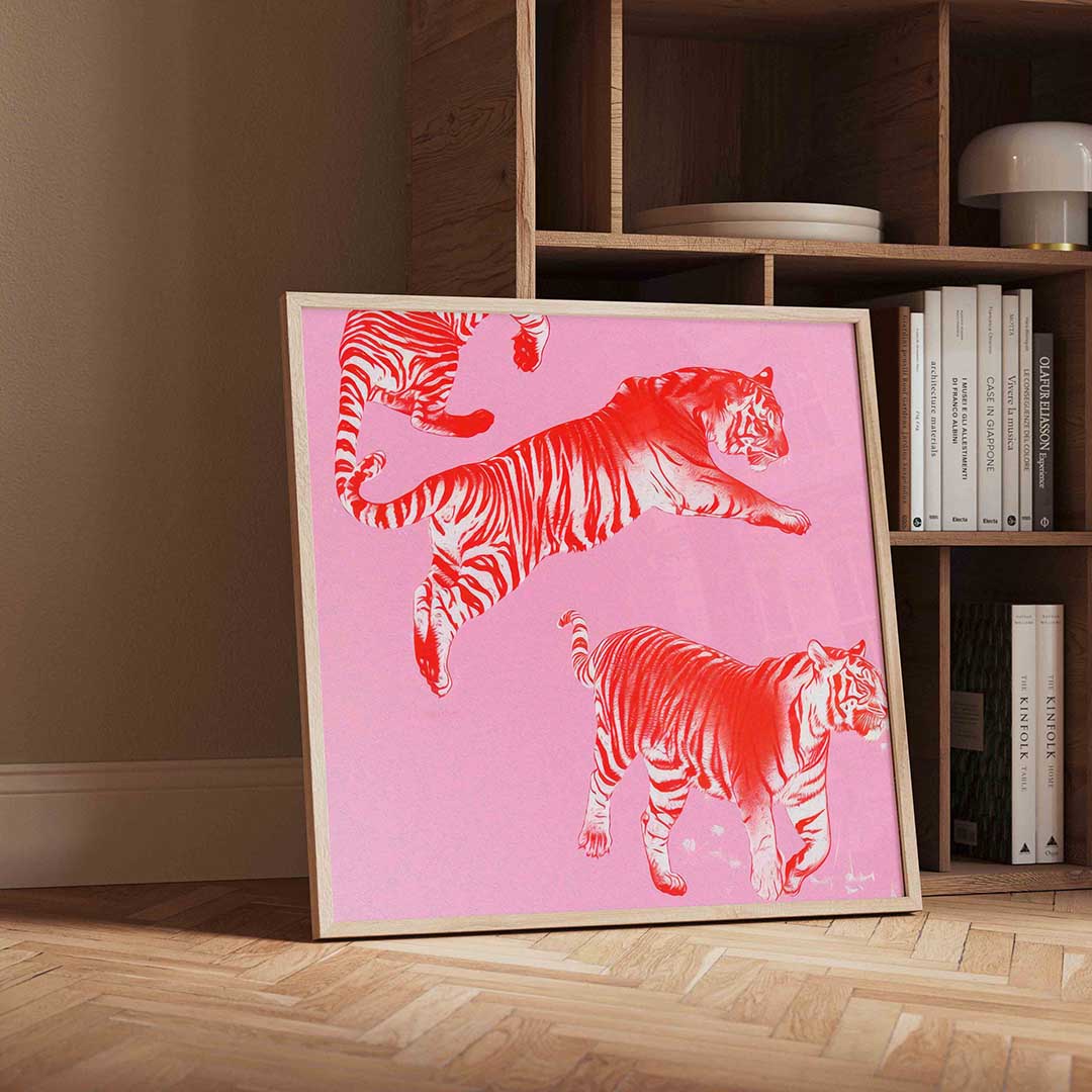 Tijgers op roze achtergrond Poster