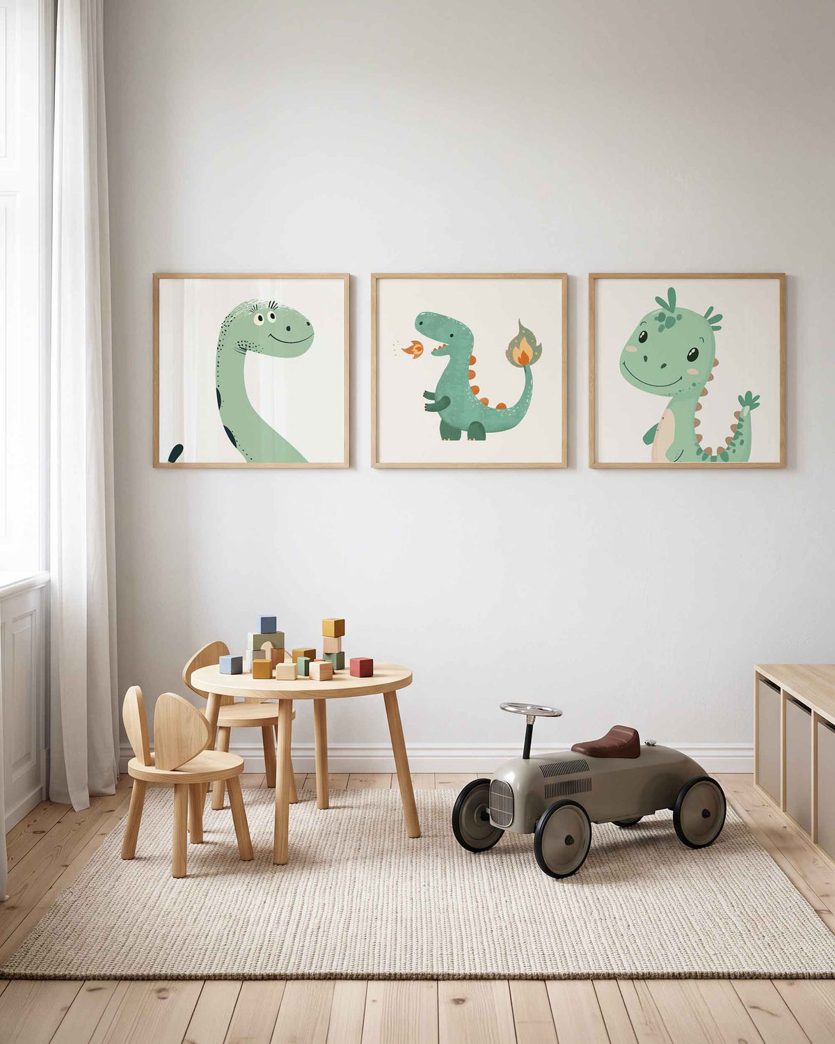 Interieurpresentatie van een driedelige vierkante posterset met groene dino