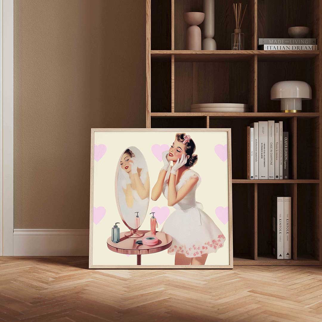 Vrouw bij kaptafel Poster