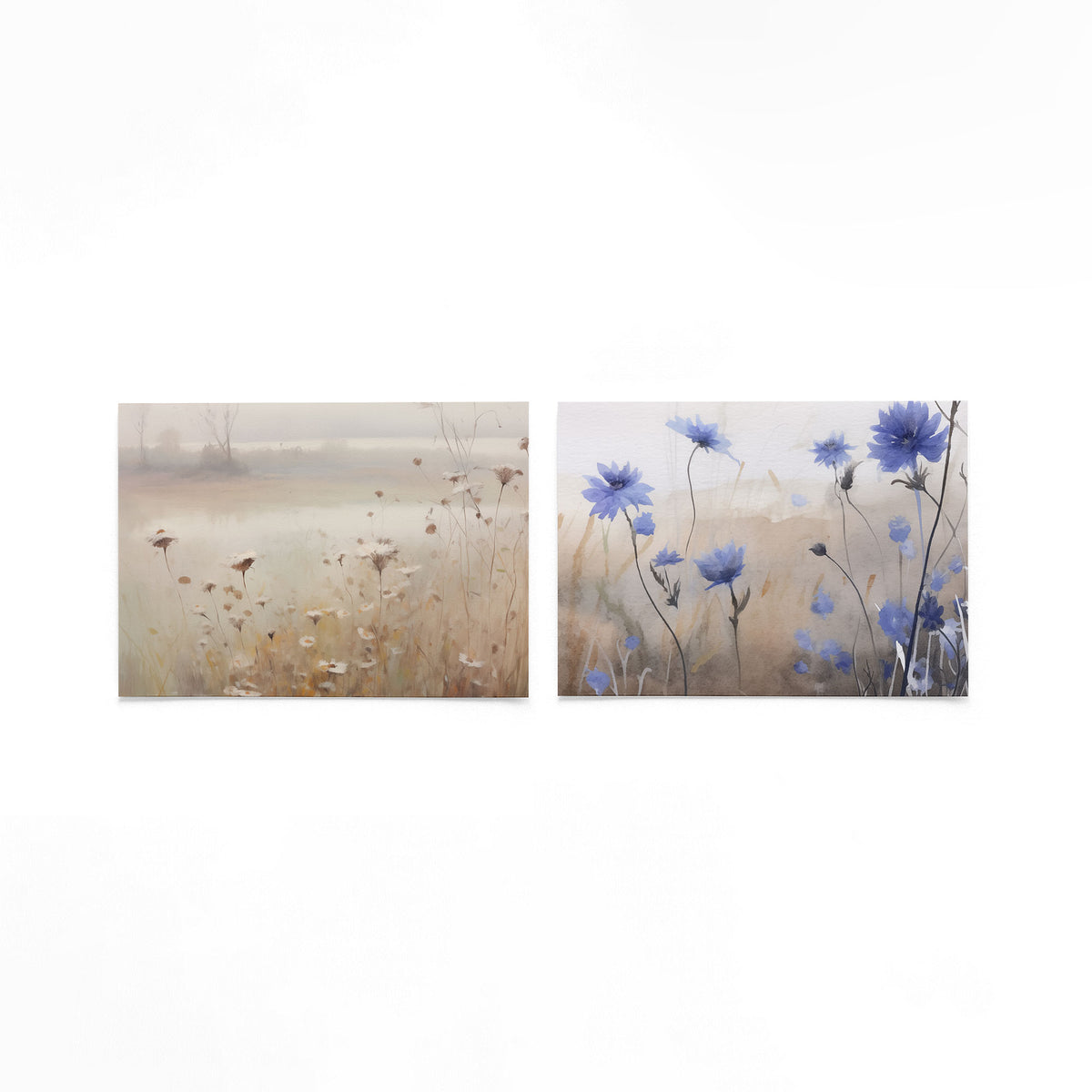 Twee liggende posters met delicate bloemen op een gebroken witte achtergrond