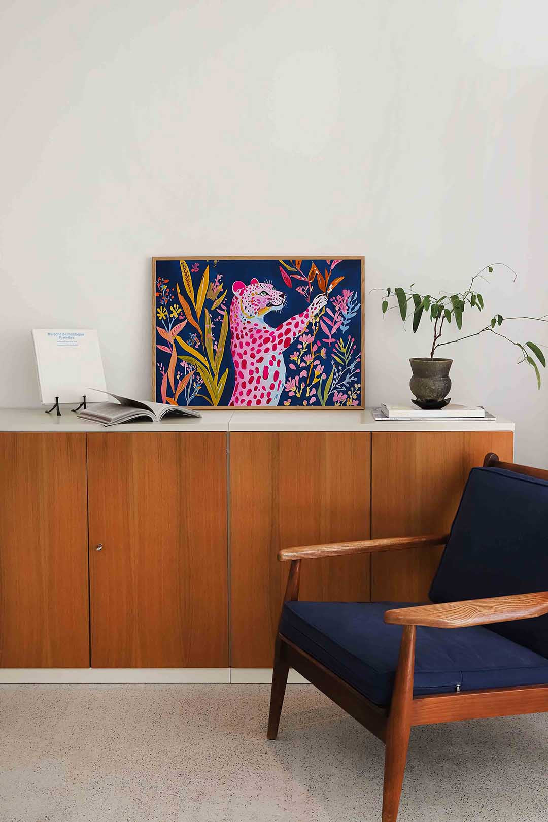 Roze luipaard en bloemen Poster